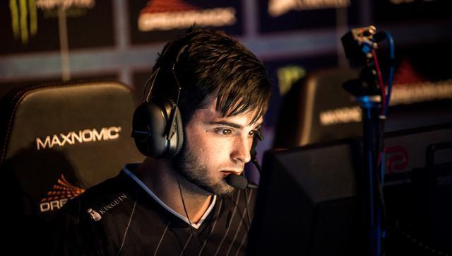 Vitality , NAVI, Falcons , 和 3DMAX 在 StarLadder 布达佩斯 Major 2025 第三阶段的首轮中遭遇了失败